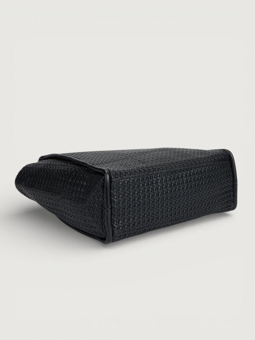 The Sonara Tote In - JET BLACK