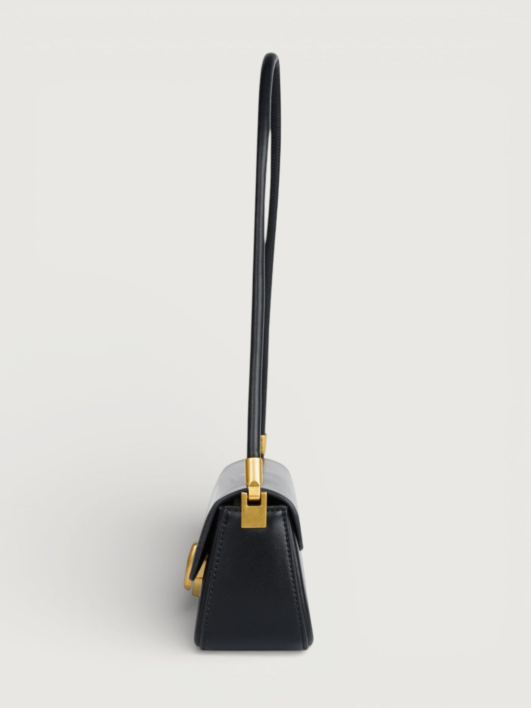 The Cami Shoulder Bag in -JET BLACK