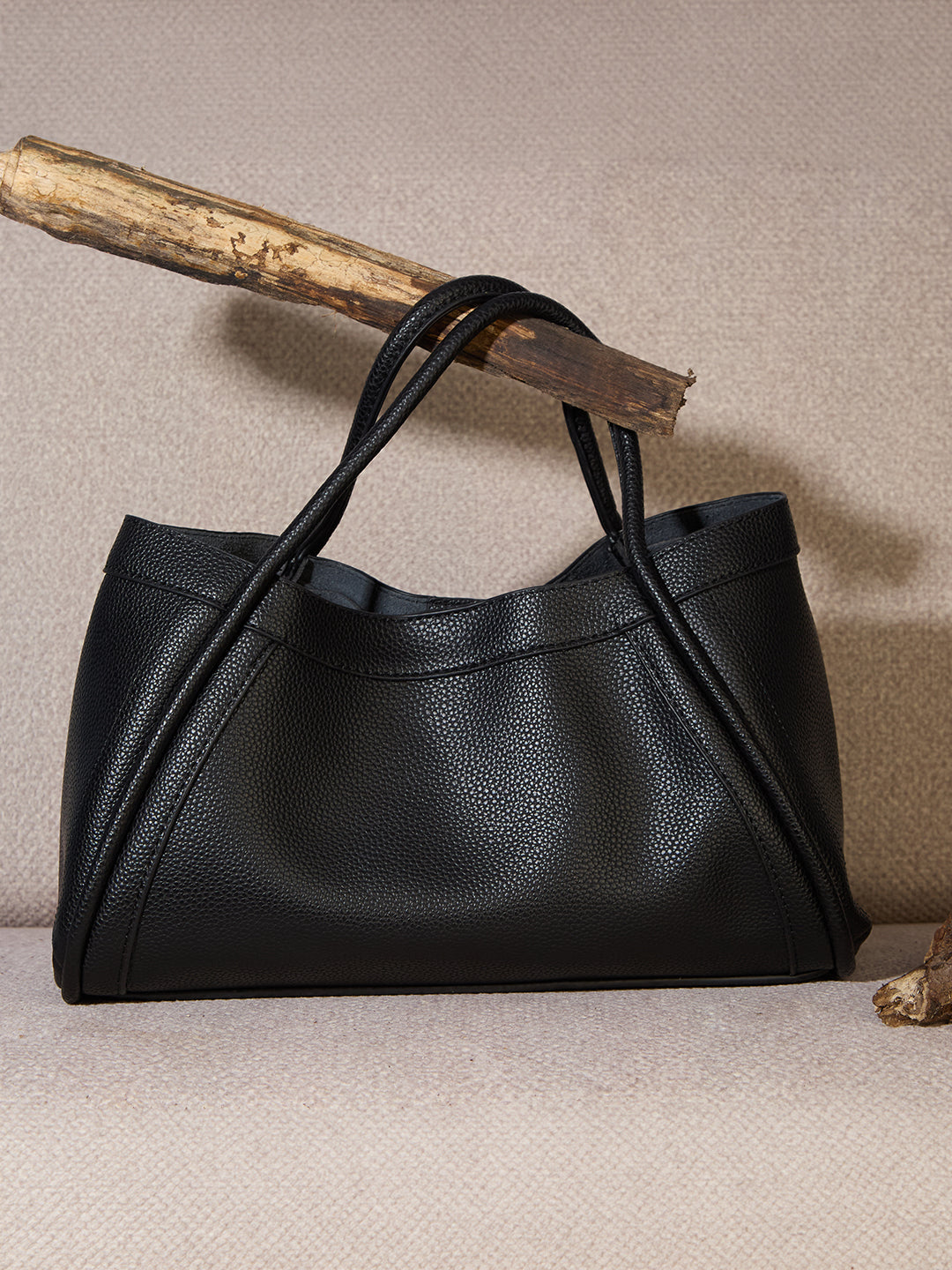 The Calvera Tote - JET BLACK