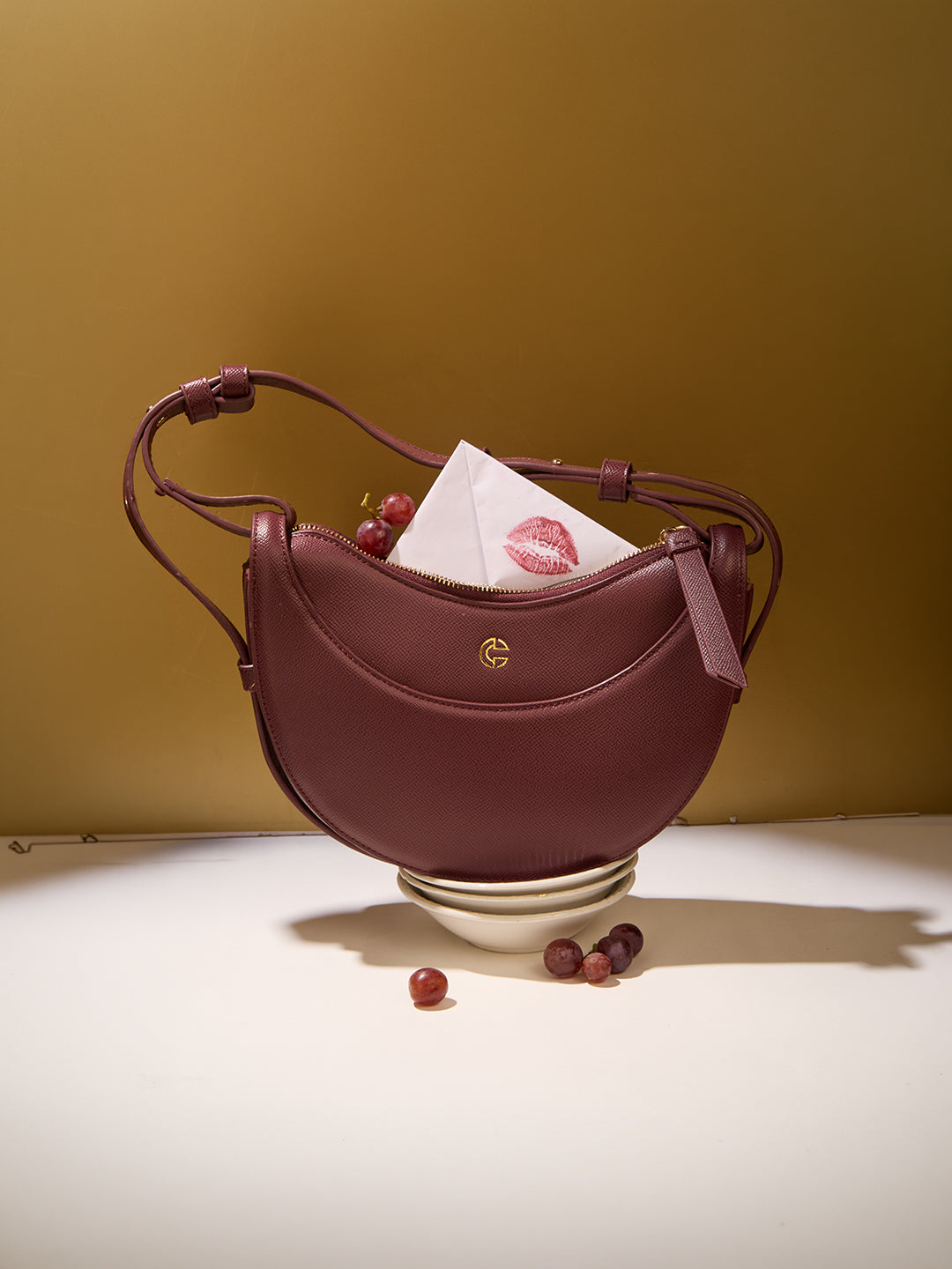The Luna Curve- WINE ROUGE