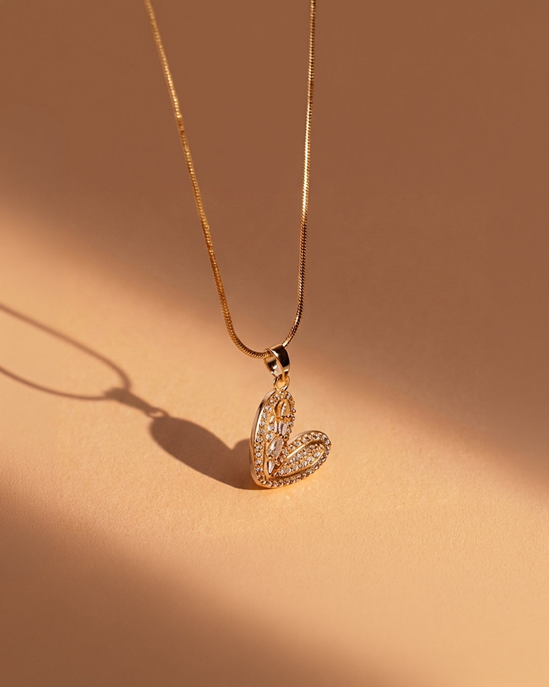 THE JULIET HEART NECKLACE