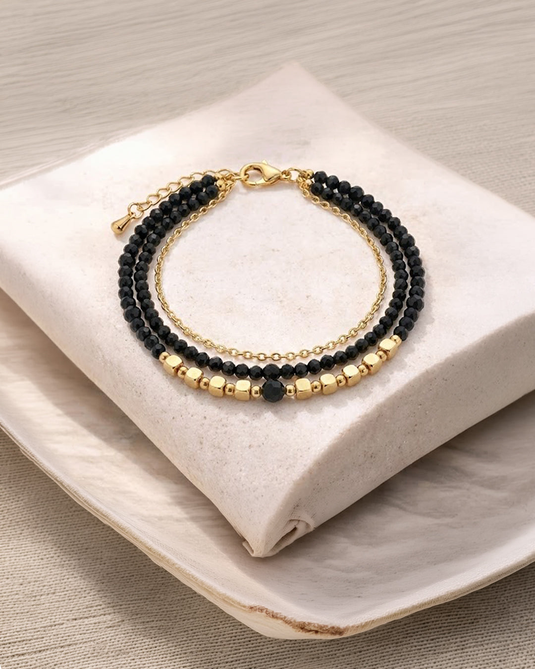 BLACK & BOUIEE BRACELET