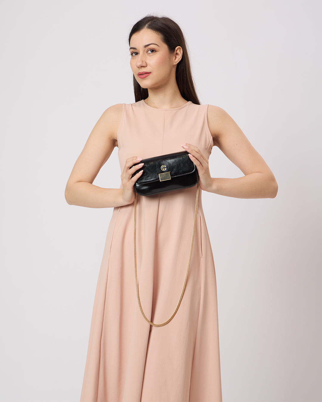 The Lena Crossbody Bag in - JET BLACK