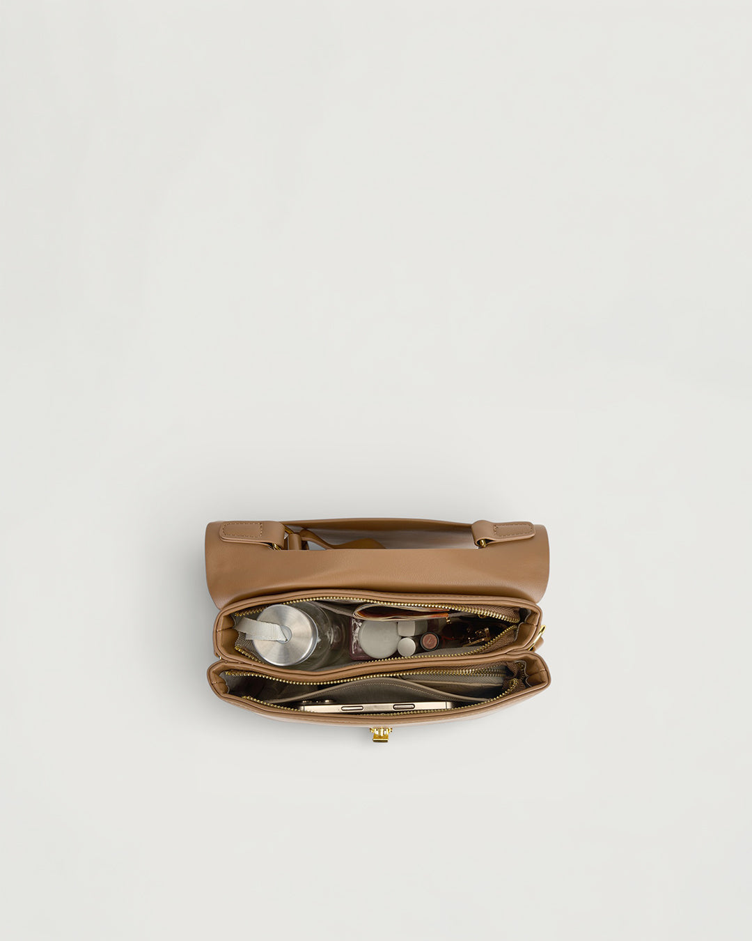 The Elara Top Handle in -MOCHA BROWN