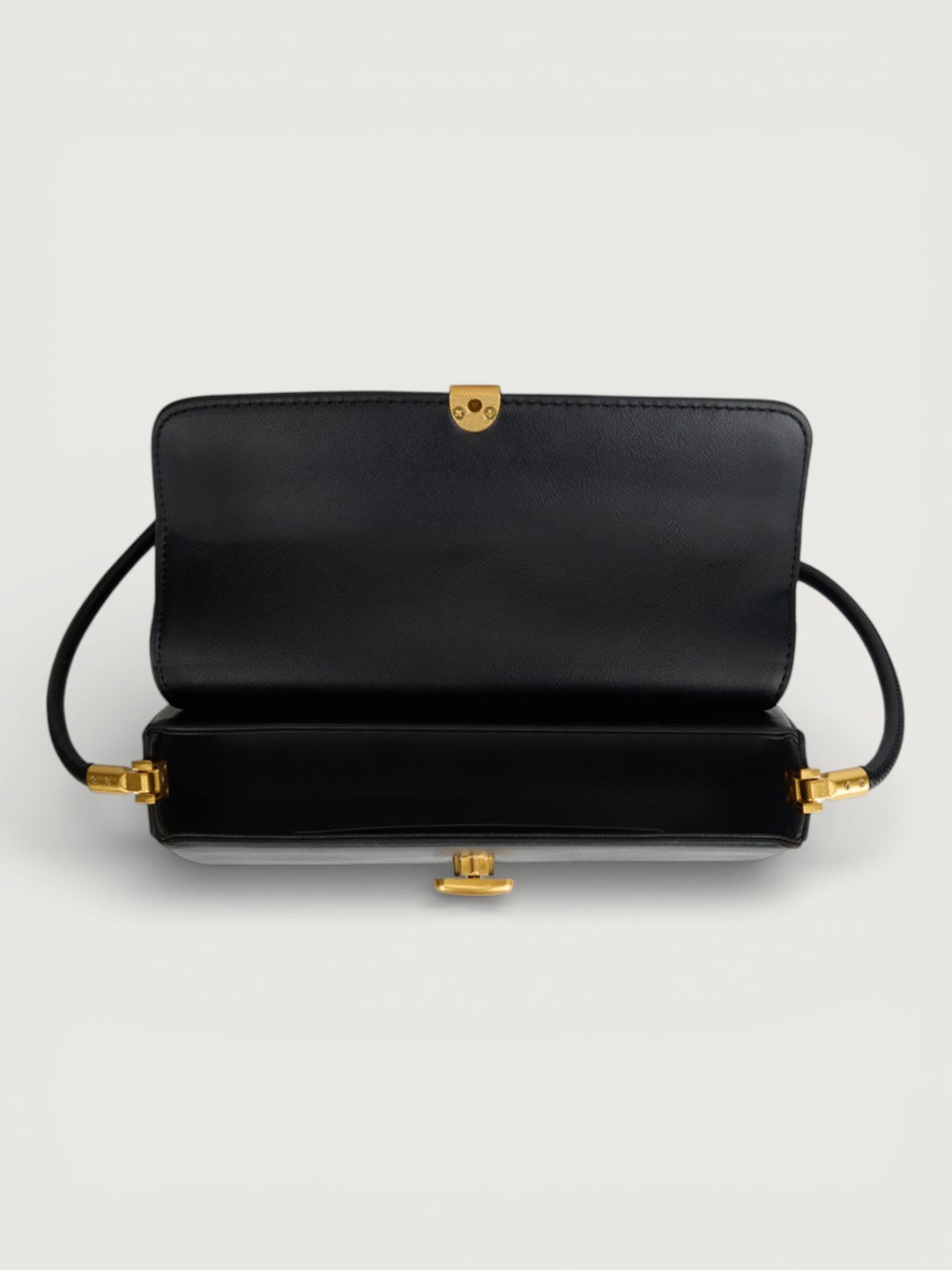The Cami Shoulder Bag in -JET BLACK