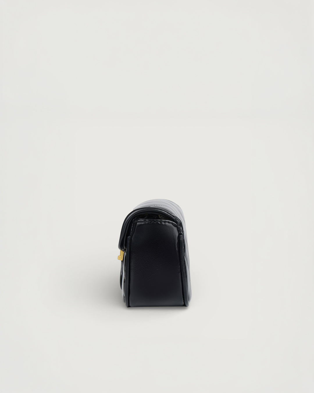 The Romi Chain Bag in -JET BLACK