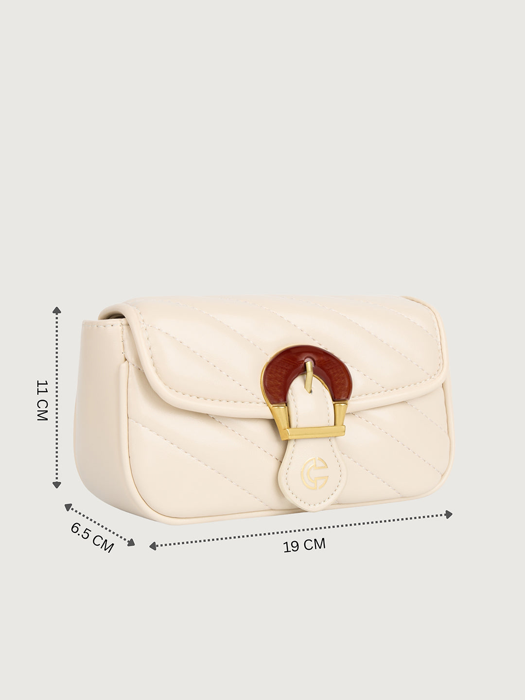 The Romi Chain Bag in - CREAM