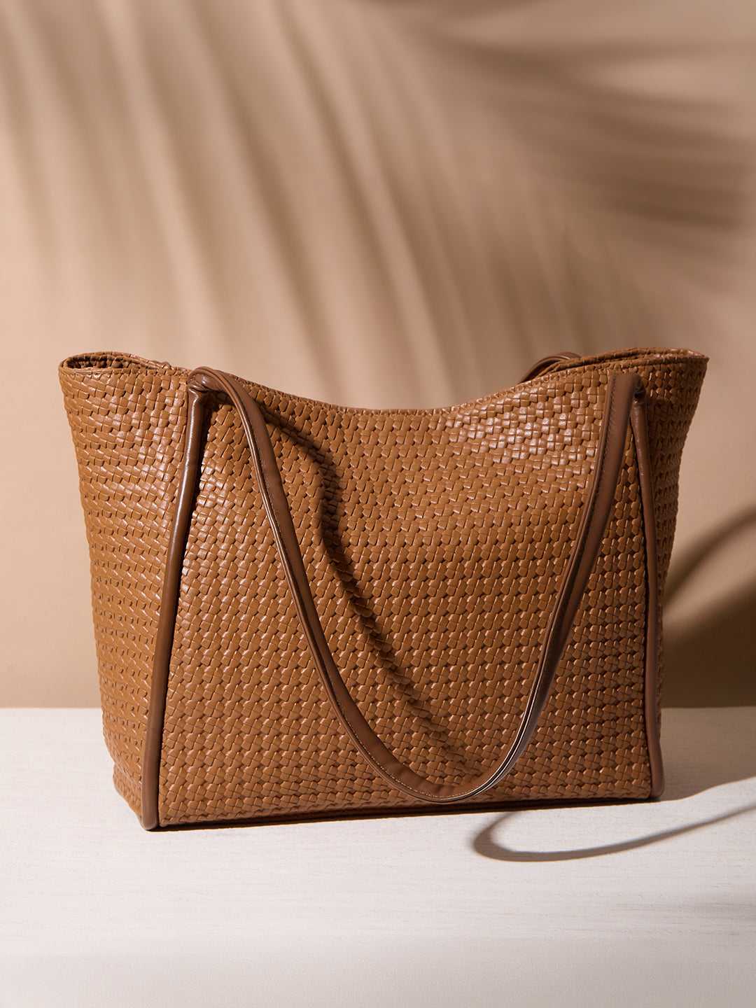 The Sonara Tote In - COGNAC TAN