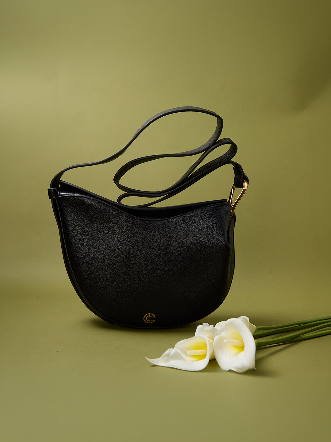 The Terra Bow Bag -Jet Black