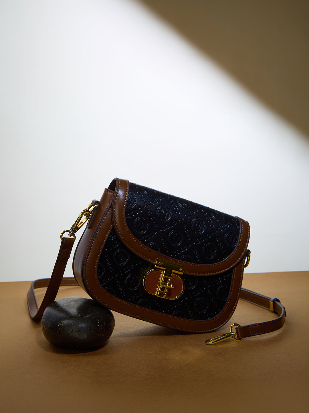 The Mira Crossbody in- BLACK ESPRESSO
