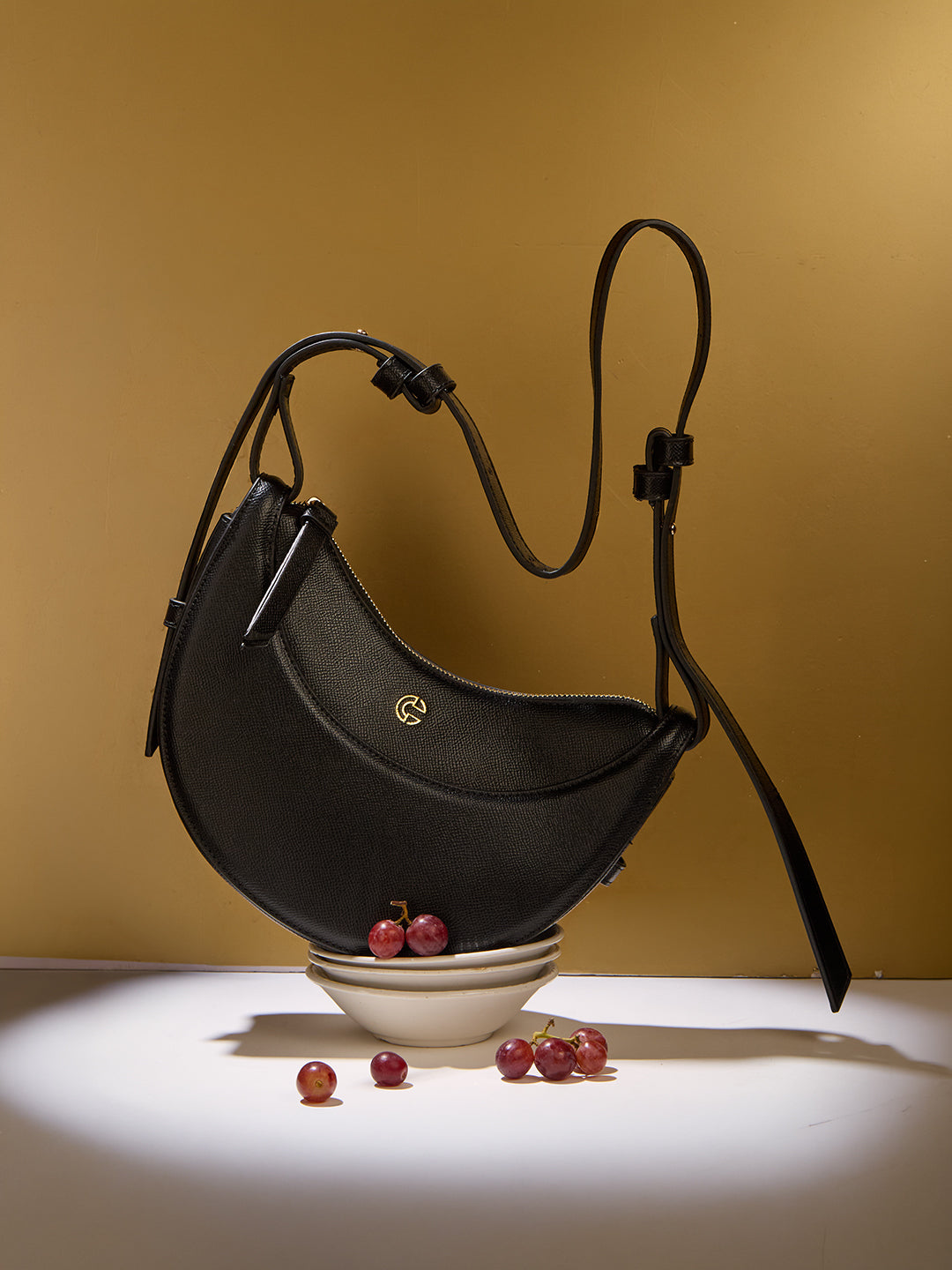 The Luna Curve-BLACK